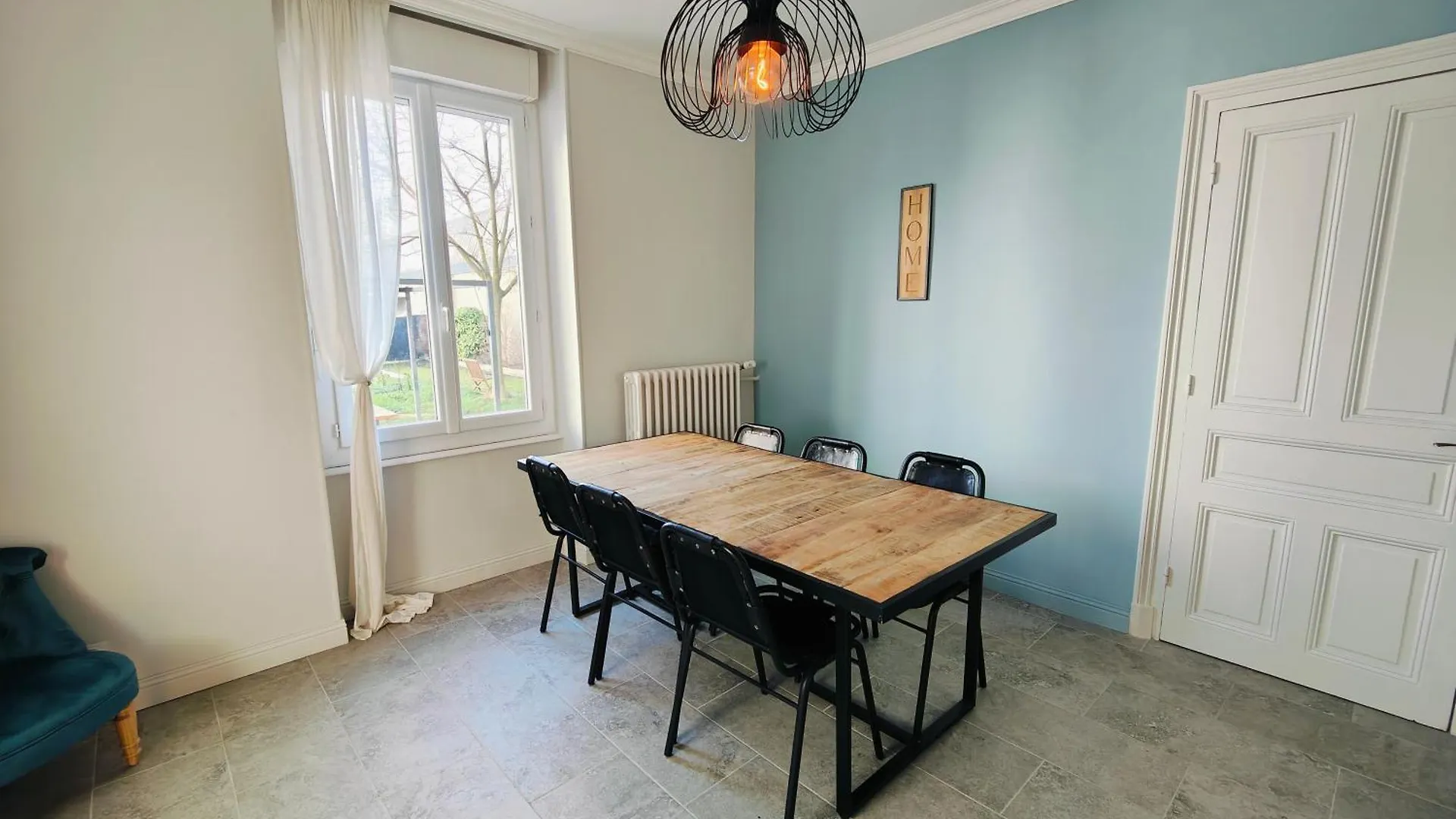 Self-Checkin Town House - Rooms To Rent In A Beautiful Modern Town House - Not A Hotel - Location De Chambres Avec Arrivee En Autonomie - Extra Fee For Sheets And Towels - Private Parking - Check Your Plateform Inbox And Follow Check-In Instructions Saint-Romain-en-Gal 0*,  Frankreich